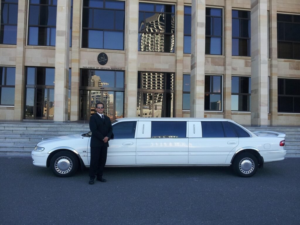 The Definitive Guide to Holiday Limo Tours in Minneapolis & St. Paul